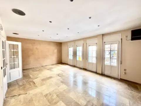 Piso en Plaza de la Constitución