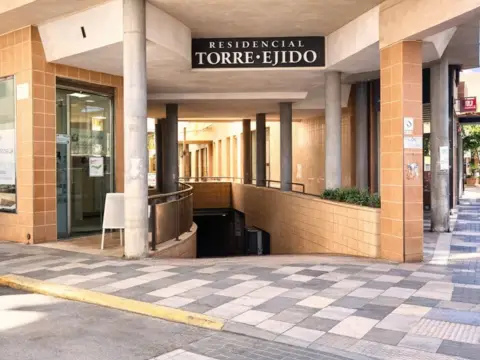 Garaje en calle de Cervantes