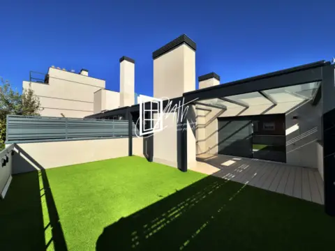 Dúplex en calle de Nieremberg, 12