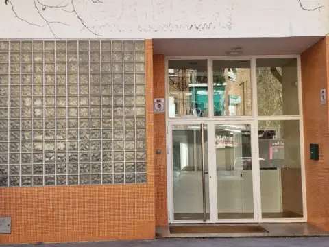 Local comercial en calle de Santa Cristeta