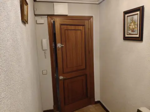 Piso en Plaza Poeta Jiménez Castro