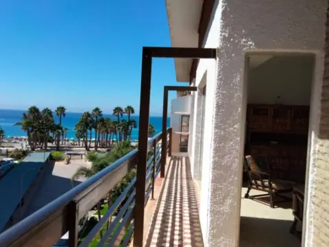 Piso en Paseo de la Reina Sofía, 1