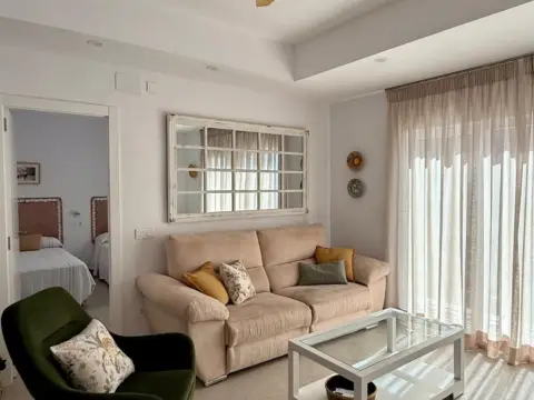 Piso en Paseo de la Reina Sofía, 1