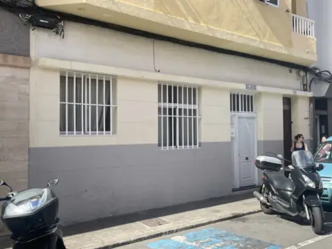 Piso en calle Osorio, 32
