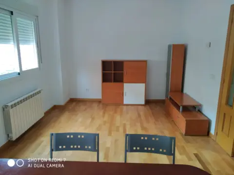 Piso en calle de Mariana Pineda