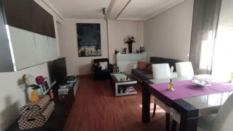 Piso en calle Zambrana