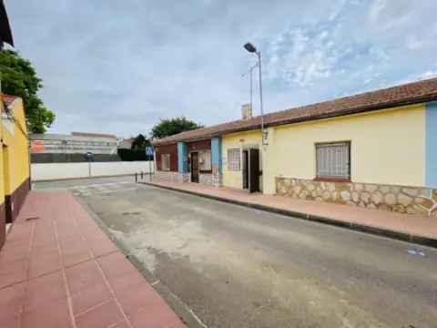 Casa en calle de Ramón y Cajal