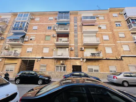 Piso en calle de Alhucemas