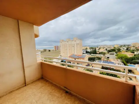 Piso en calle del Río Genil