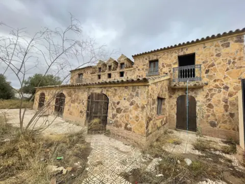 Casa rústica en calle Jopos Viejos