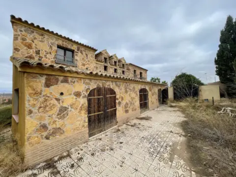 Casa rústica en calle Jopos Viejos