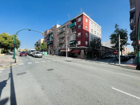 Local comercial en calle de Alfredo Sánchez Torres