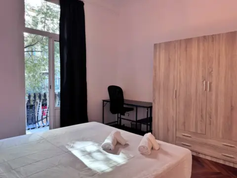 Habitación en Carrer de Pau Claris