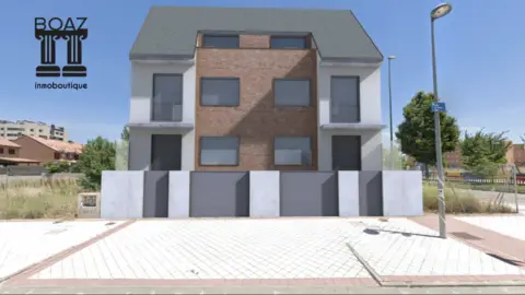 Chalet pareado en calle de Cruz Roja