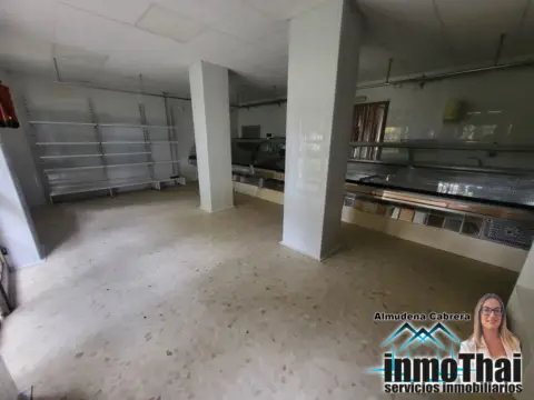 Nave comercial en Avenida de Arcos de la Frontera
