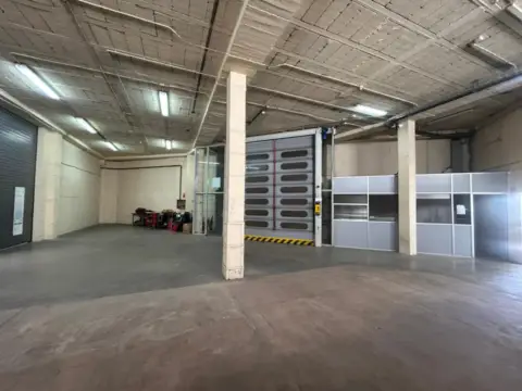 Nave industrial en Carrer dels Motors, 256