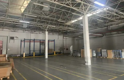 Nave industrial en Carretera Nova, 1