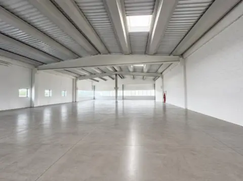 Nave industrial en Carrer de Libra, 61