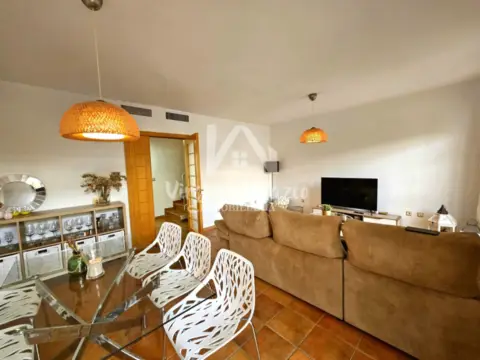 Chalet adosado en calle Crisipo