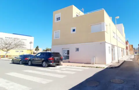 Dúplex en Urbanización de Roquetas-Las Marinas