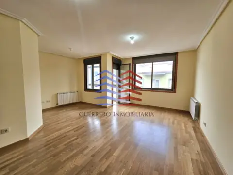 Dúplex en calle del Río LIMIA