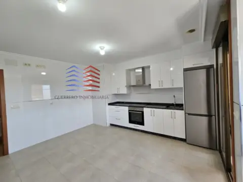 Dúplex en calle del Río LIMIA