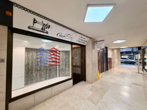 Local comercial en calle de Juan XXIII