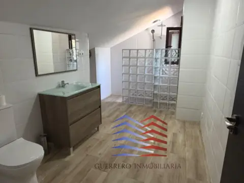 Chalet adosado en calle de las Costureiras