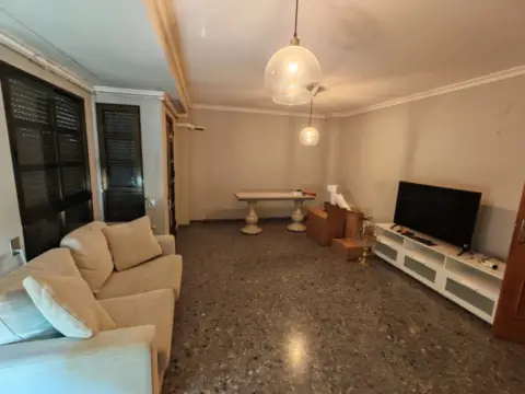 Piso en Carrer de Cullera