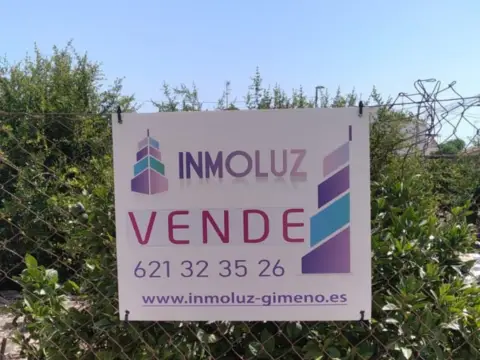 Terreno en calle Pipos, nº 1