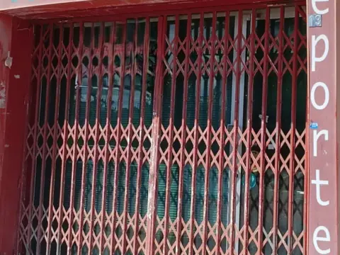 Local comercial en calle Velasco, 6