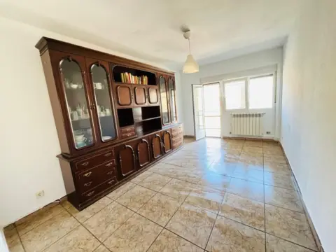 Piso en calle de la Vía