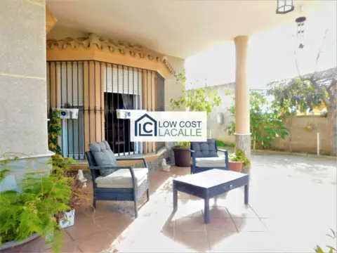 Chalet en calle de Caulina