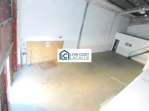 Nave industrial en calle de José de Soto y Molina