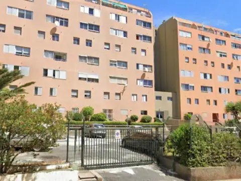 Piso en calle Sargentos Provisionales, nº 1