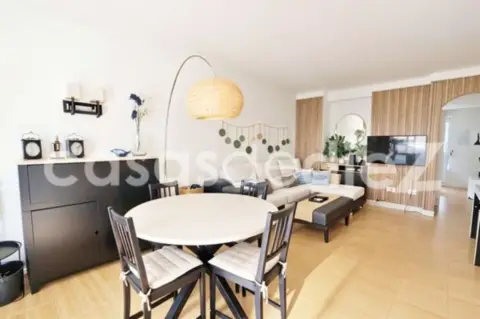 Chalet adosado en Avenida de Matisse, 49