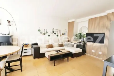 Chalet adosado en Avenida de Matisse, 49