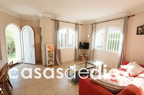 Chalet en Avinguda de Picasso, 14