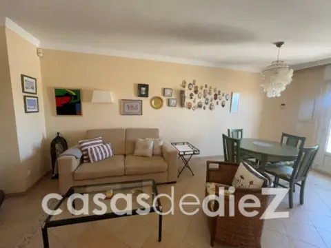 Chalet adosado en Avenida de Matisse, 63