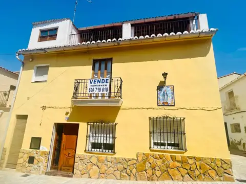 Casa en Olocau