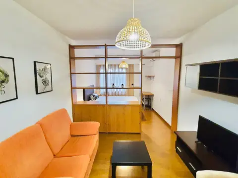 Estudio en calle de La Paz