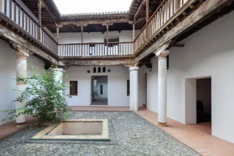 Casa pareada en Plaza Aliatar