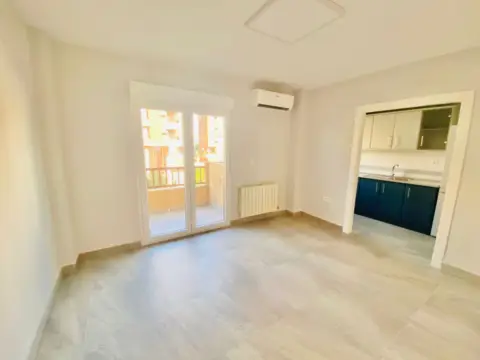 Apartamento en calle Torre de los Siete Suelos