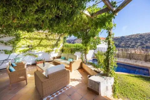 Chalet unifamiliar en calle Sala de las Dos Hermanas