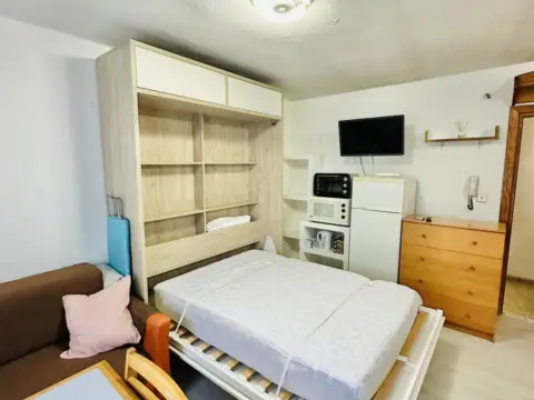 Estudio en calle Almona de San Juan de Dios