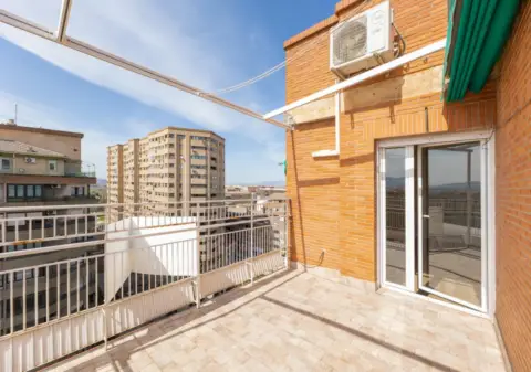 Piso – Granada Capital