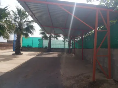 Nave comercial en Almendralejo