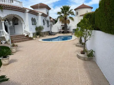 Chalet en Carretera de Barcelona a Cadis