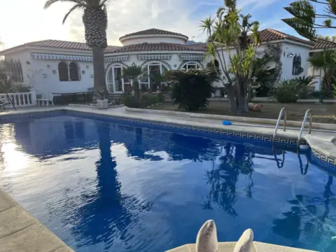 Chalet unifamiliar en Carretera de Barcelona a Cadis