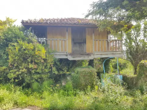 Terreno en calle Aldea San Saturnino